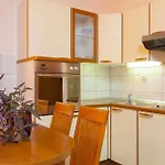 מלון Milenij 4*
