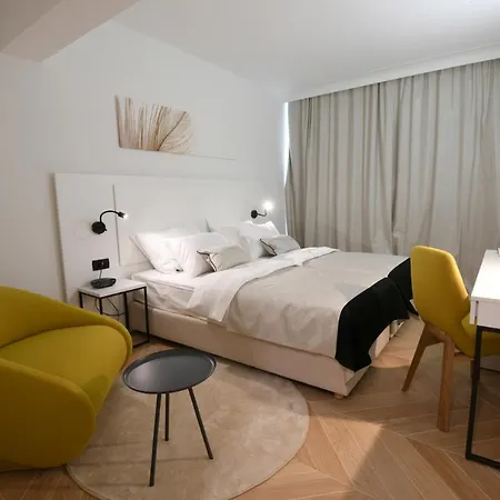 Hotel Milenij 4*