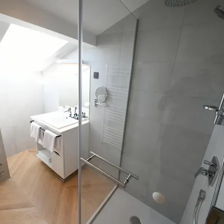 Milenij Hotell 4*