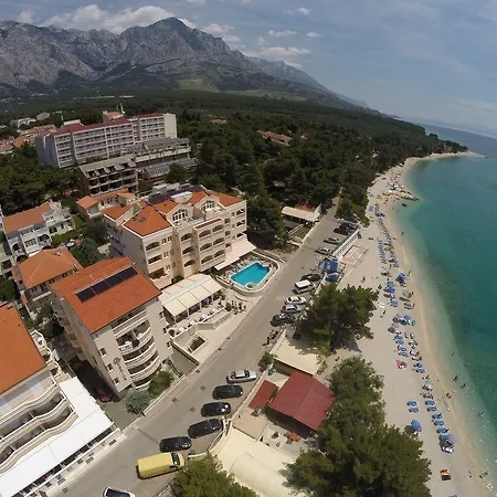 Hotell Milenij 4*